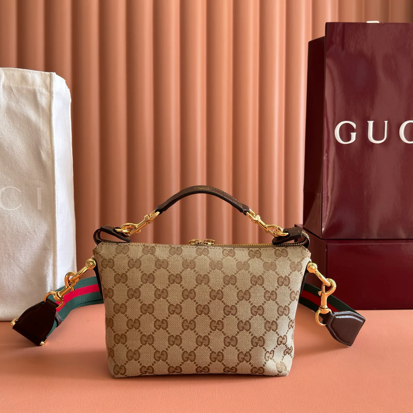 Классические Сумки Женские Gucci 12859973