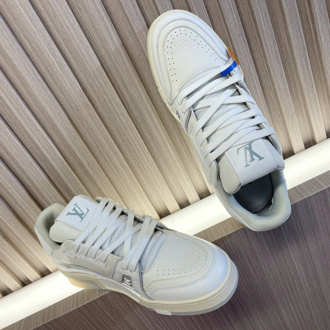 Кроссовки Женские Louis Vuitton 3470474