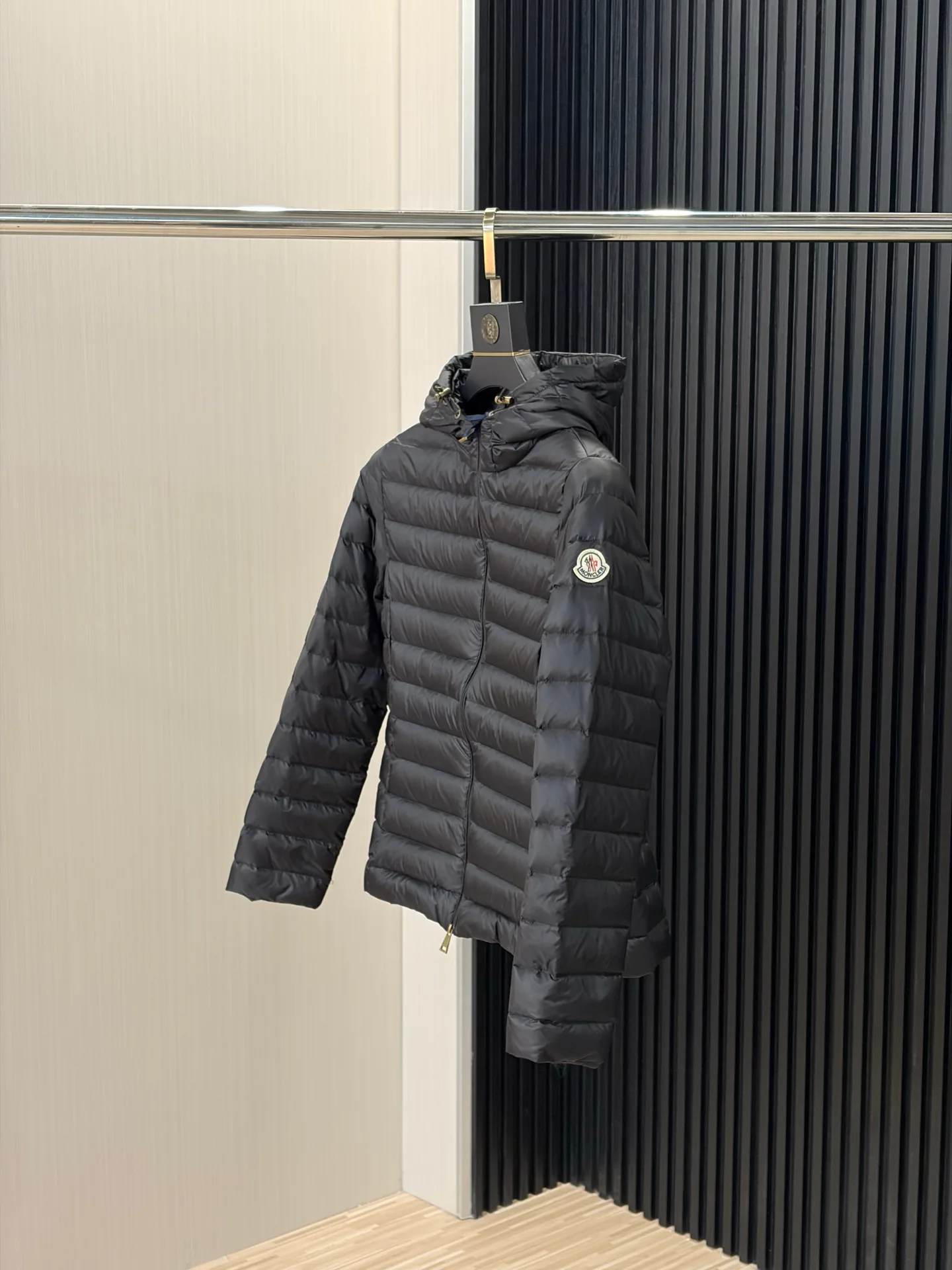 Куртки И Пуховики Мужские Moncler 18231138