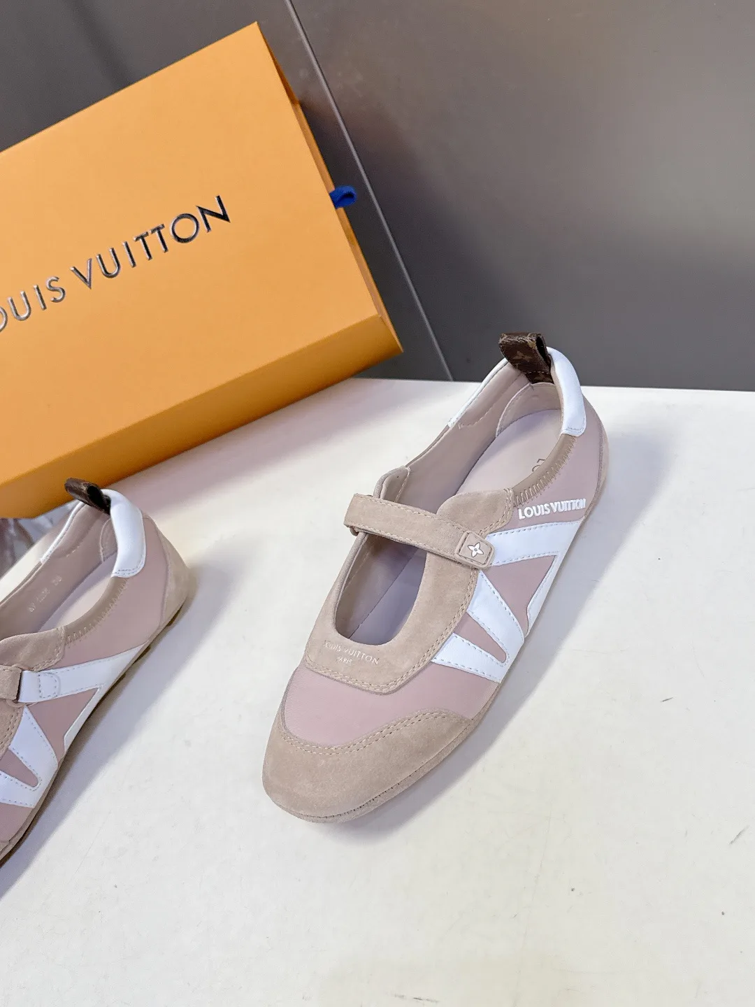 Балетки Женские Louis Vuitton 11152721