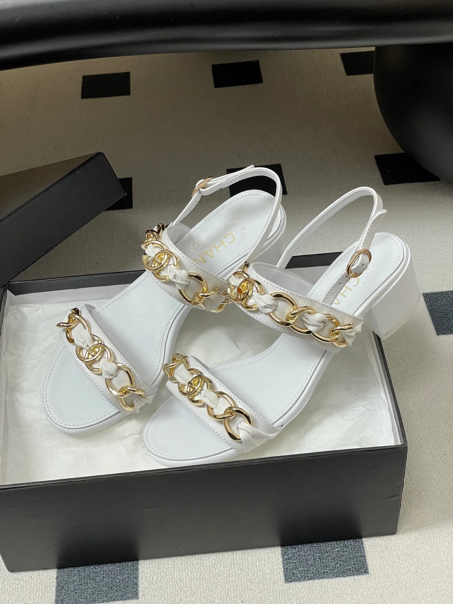 Босоножки Женские Chanel 10993853