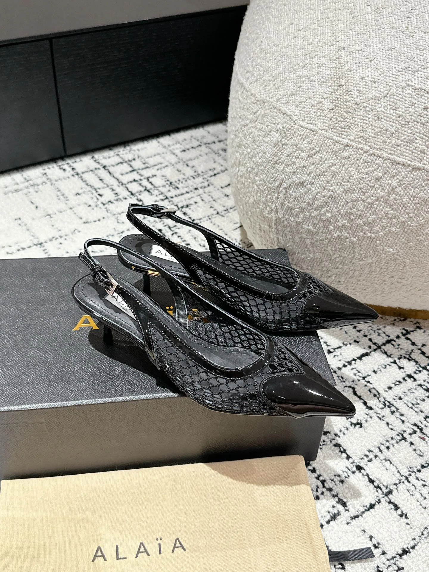 Босоножки Женские Alaia 9470