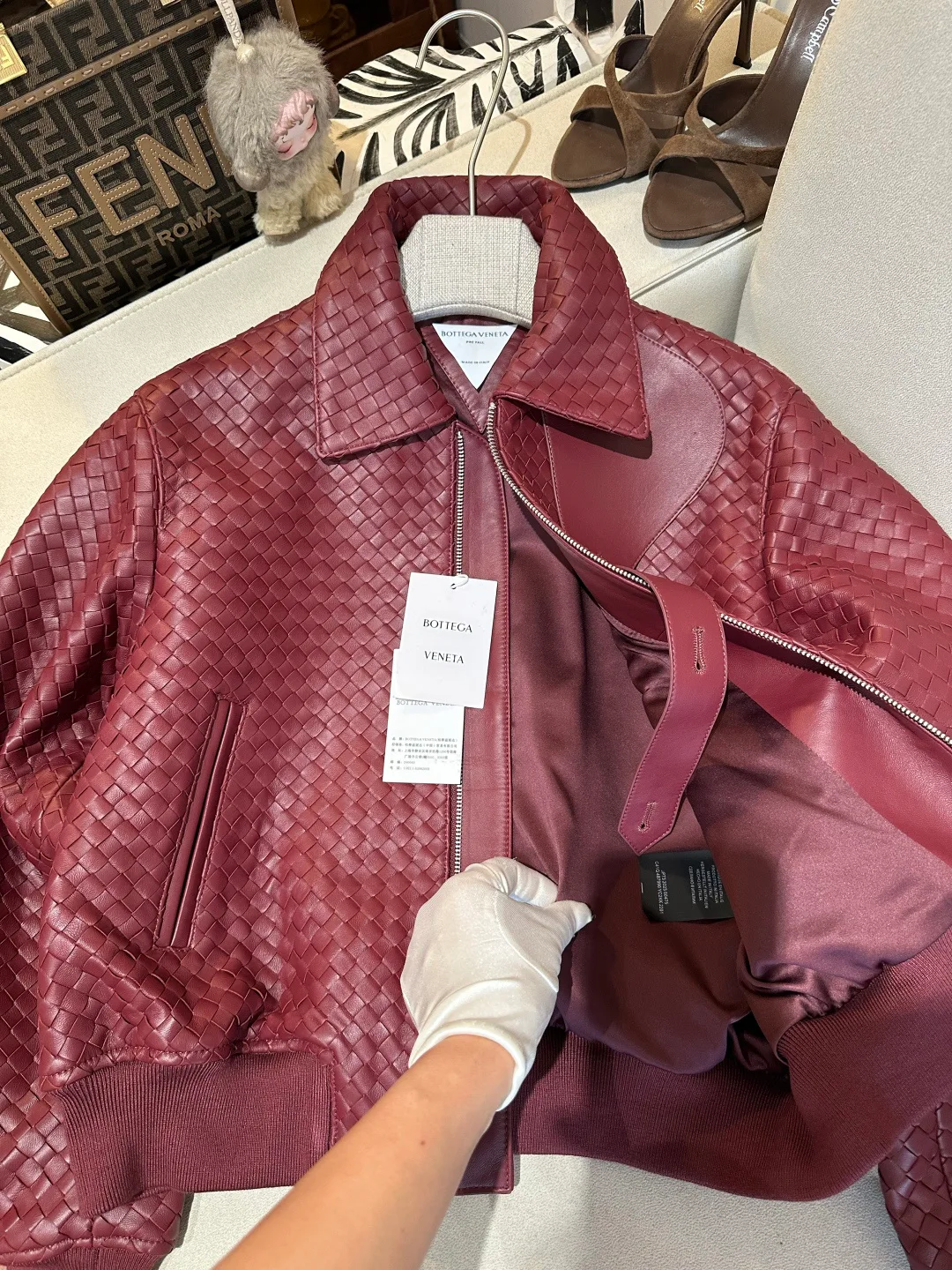 Кожаные Куртки И Дублёнки Женские Bottega Veneta 17744897