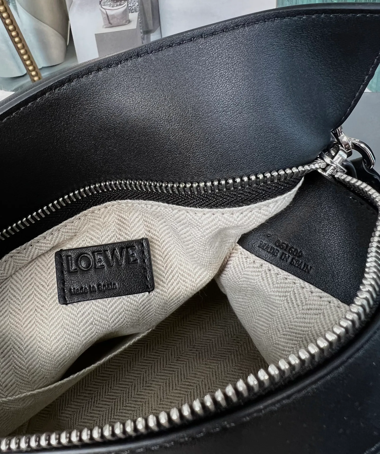 Классические Сумки Женские Loewe 18019411