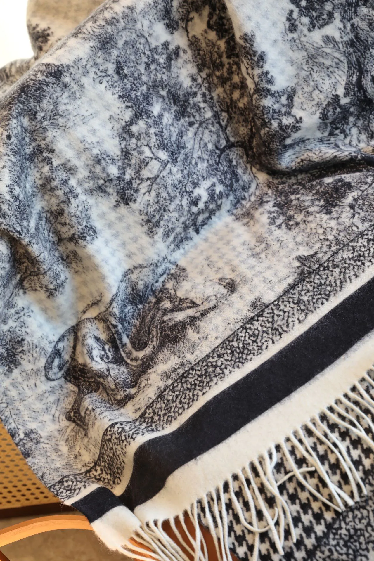 Шарфы Christian Dior 597359