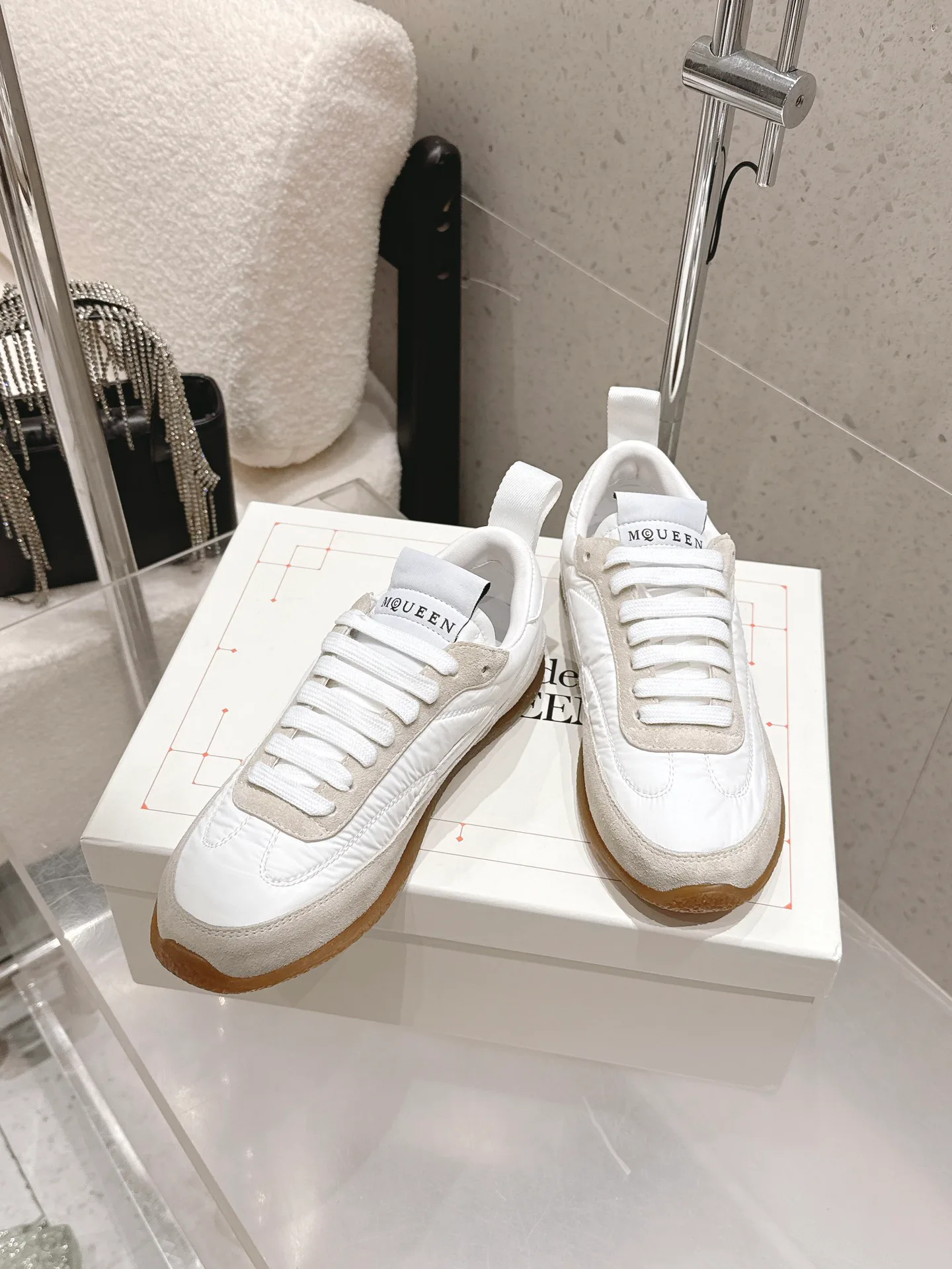 Кроссовки Женские Alexander Mcqueen 914358