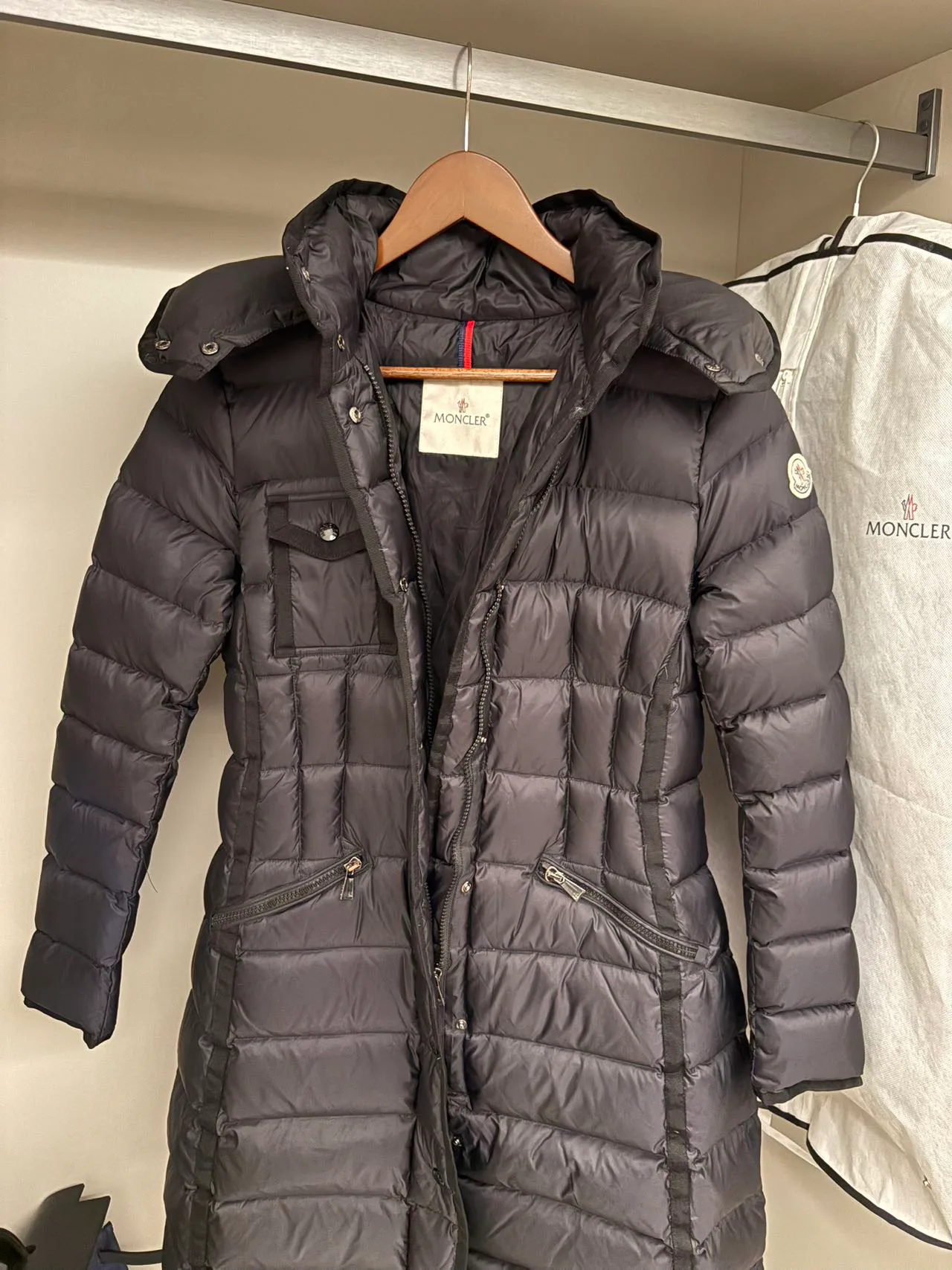 Куртки И Пуховики Женские Moncler 18198734