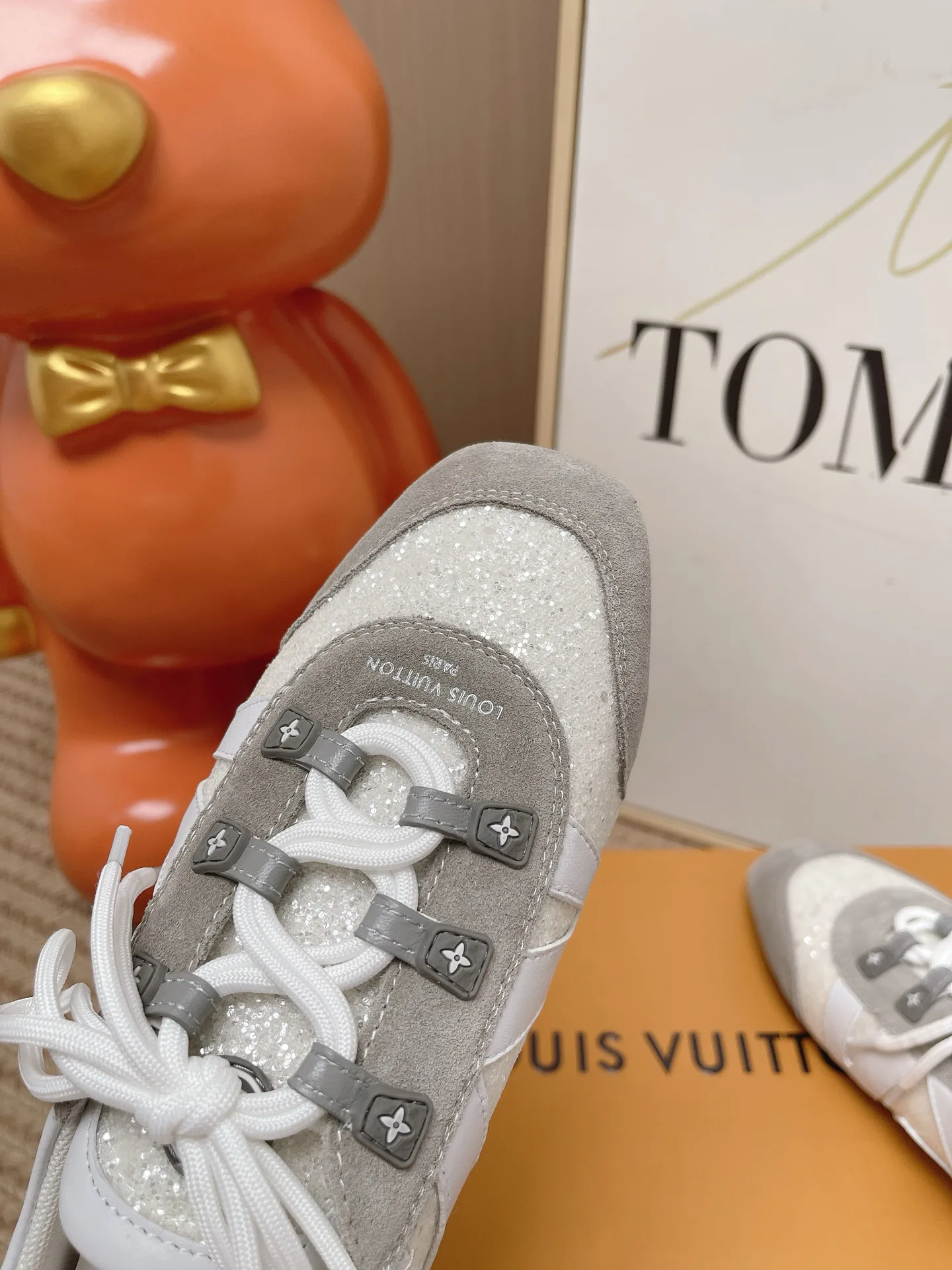 Кроссовки Женские Louis Vuitton 17449398