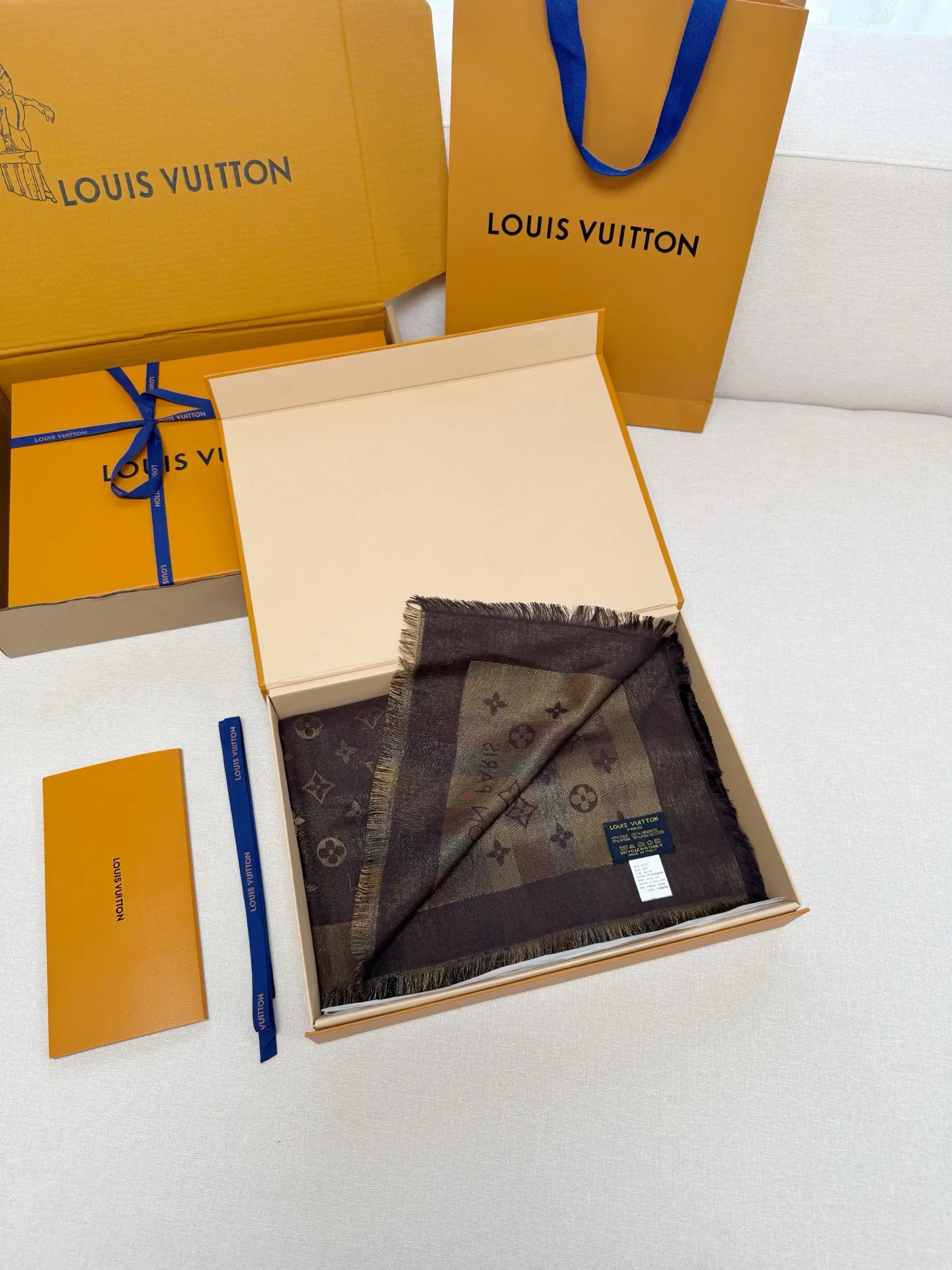 Шарфы Louis Vuitton 437763