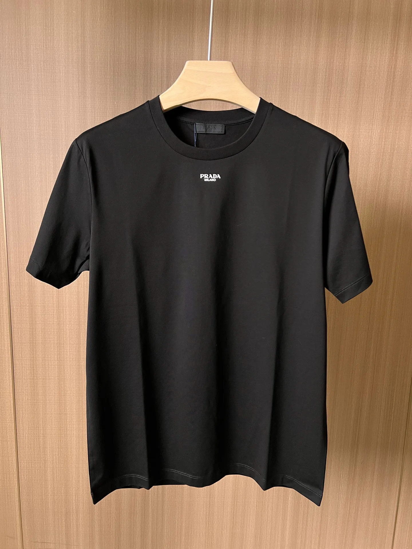 Футболки Женские Prada 11000483