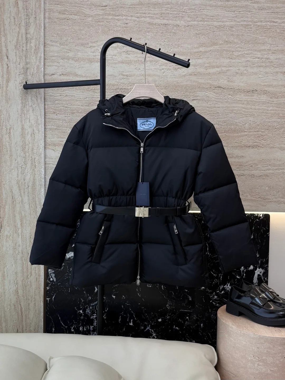 Куртки И Пуховики Женские Prada 19572386