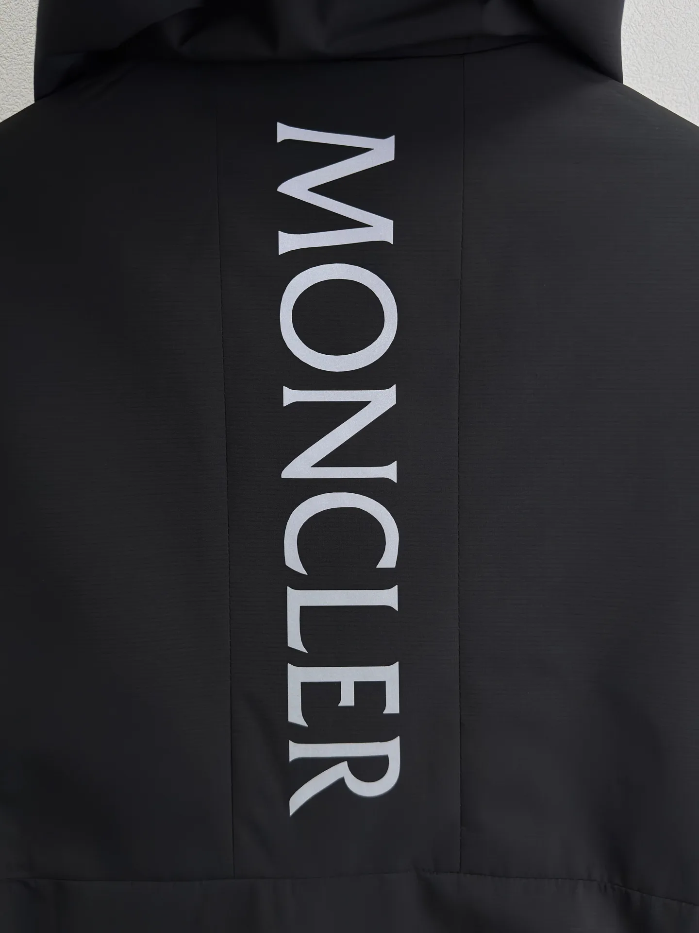 Куртки И Пуховики Мужские Moncler 11230248