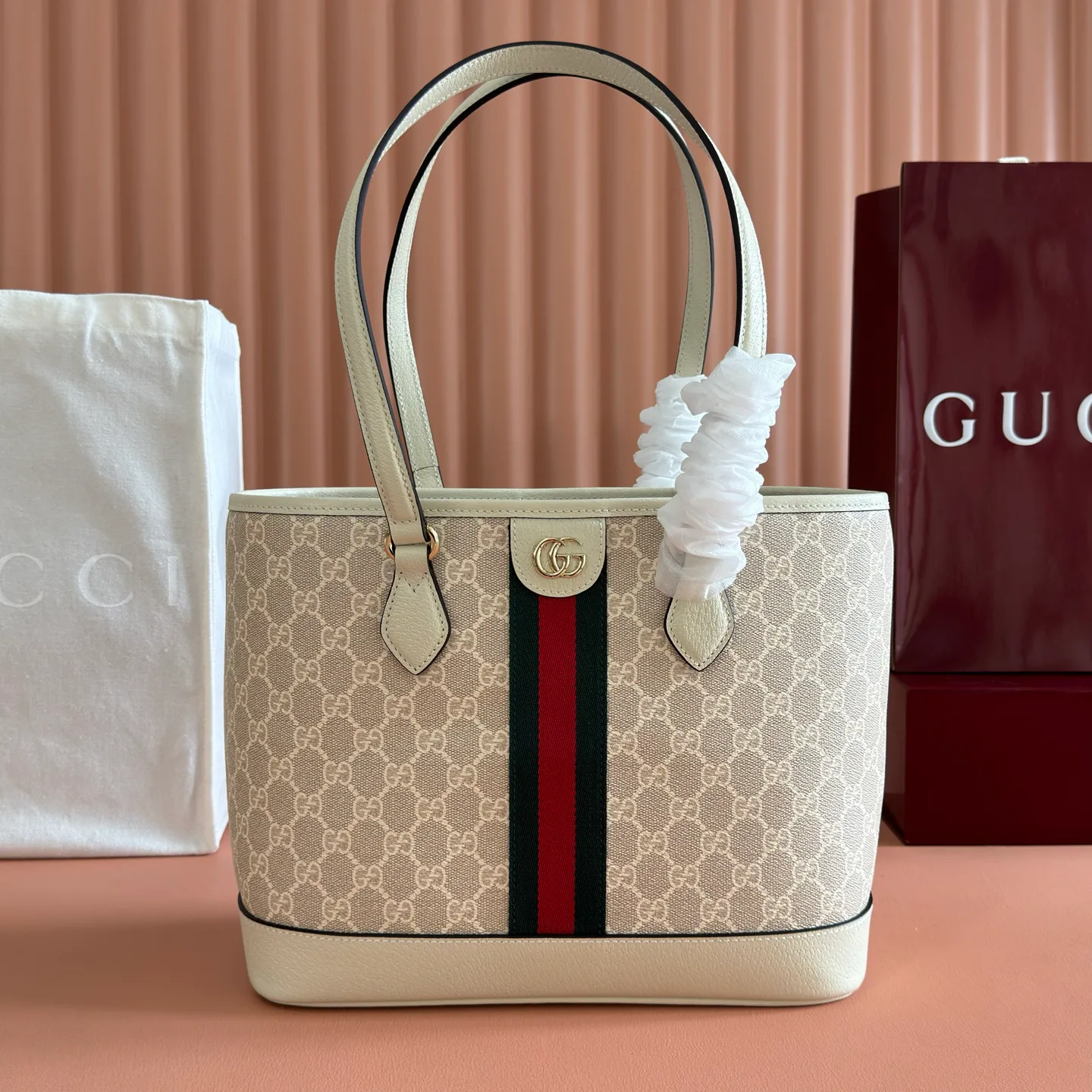 Классические Сумки Женские Gucci 11601446