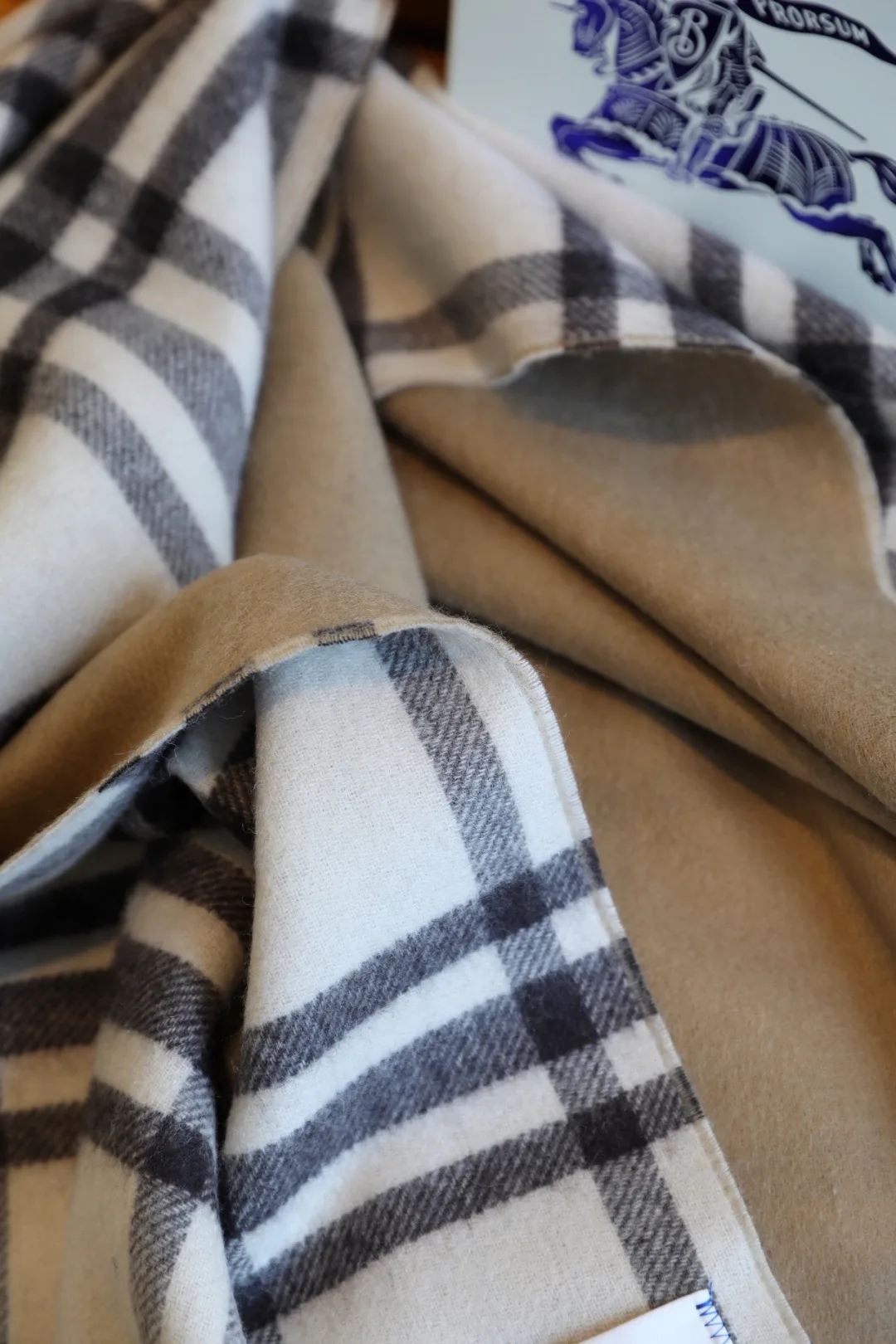 Шарфы Burberry 5049049