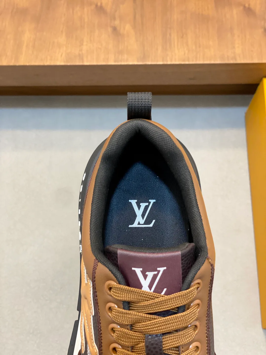 Кроссовки Мужские Louis Vuitton 11250172