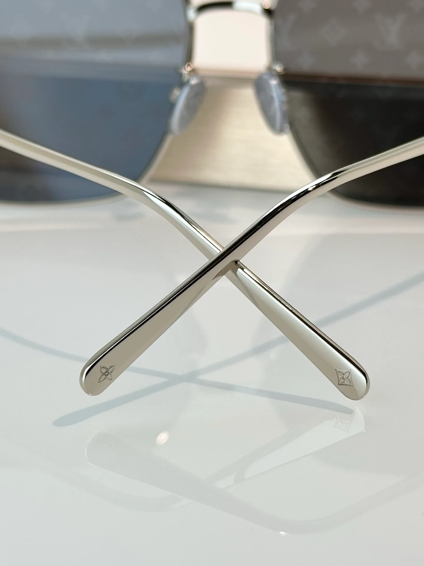 Очки Louis Vuitton 13541165