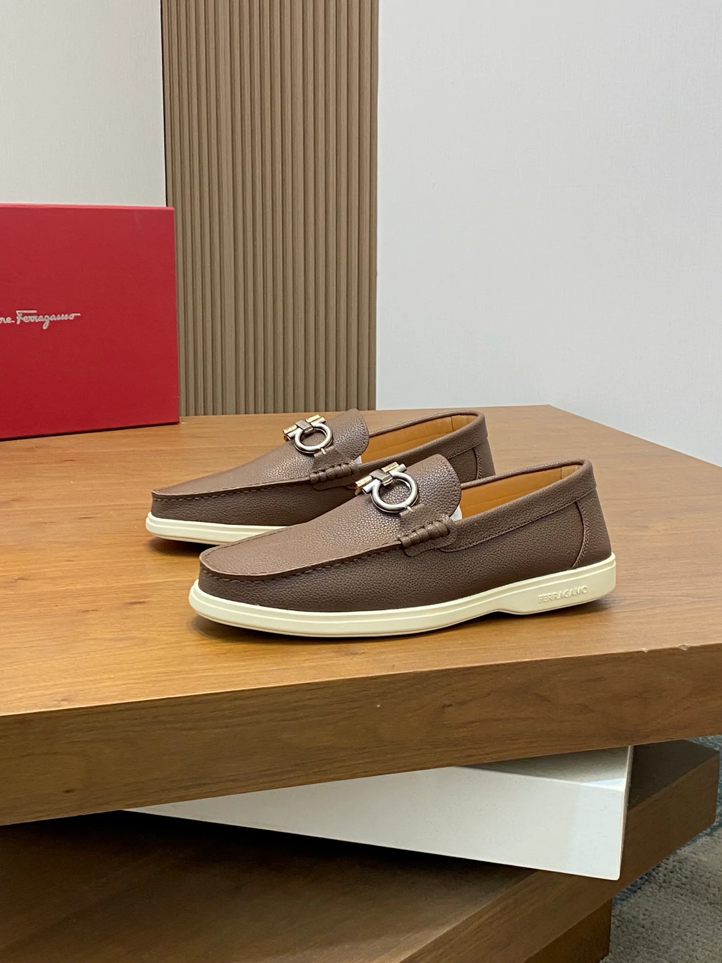 Лоферы И Туфли Мужские Salvatore Ferragamo 10615093