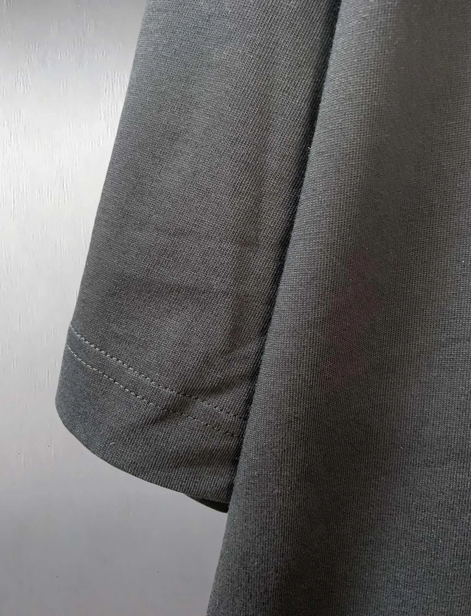 Футболки Женские Prada 10394905