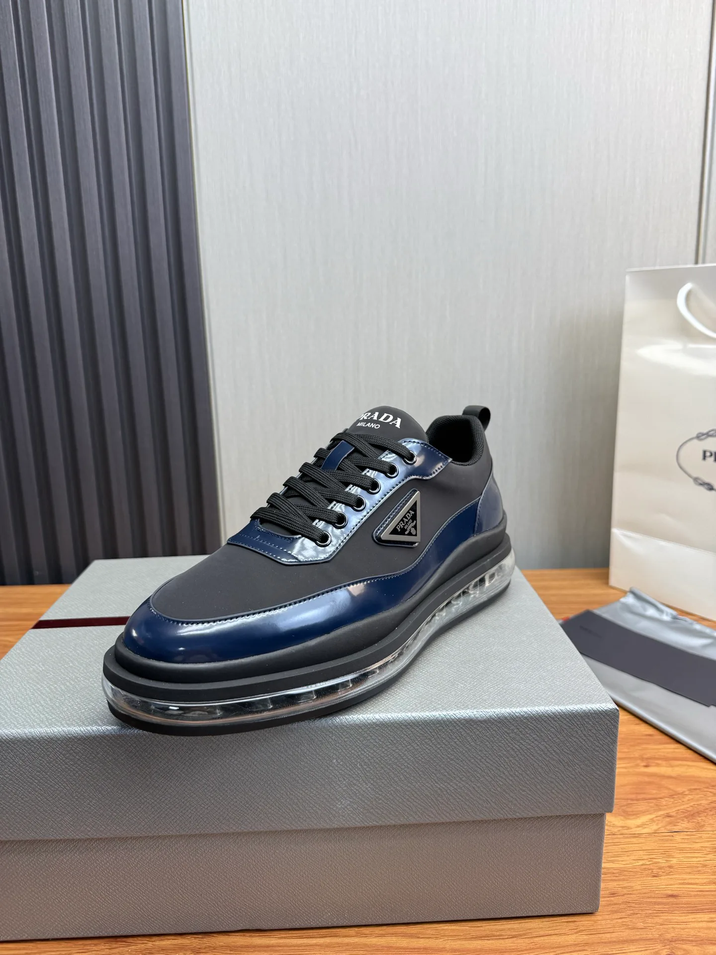 Кроссовки Мужские Prada 13537315