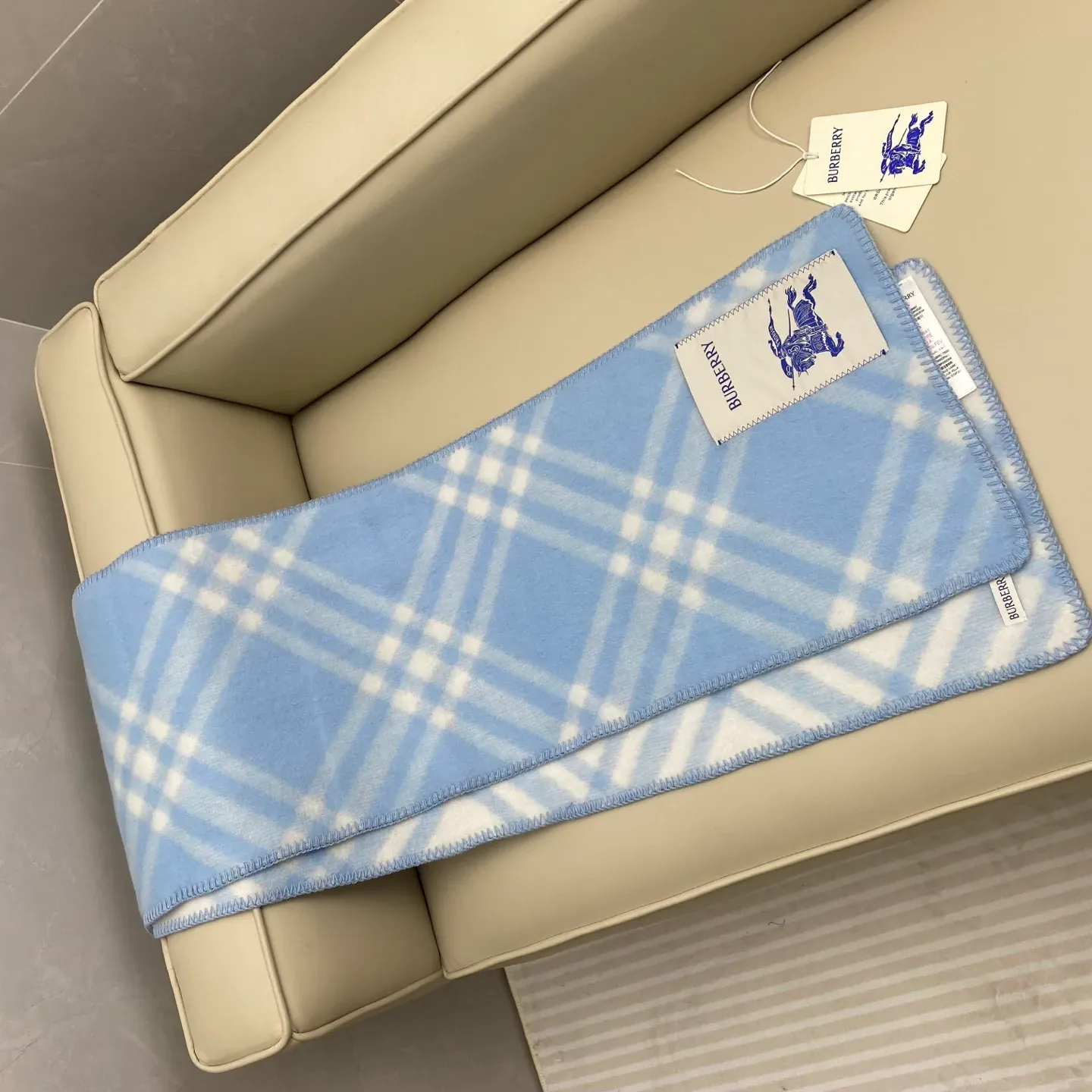 Шарфы Burberry 3433426