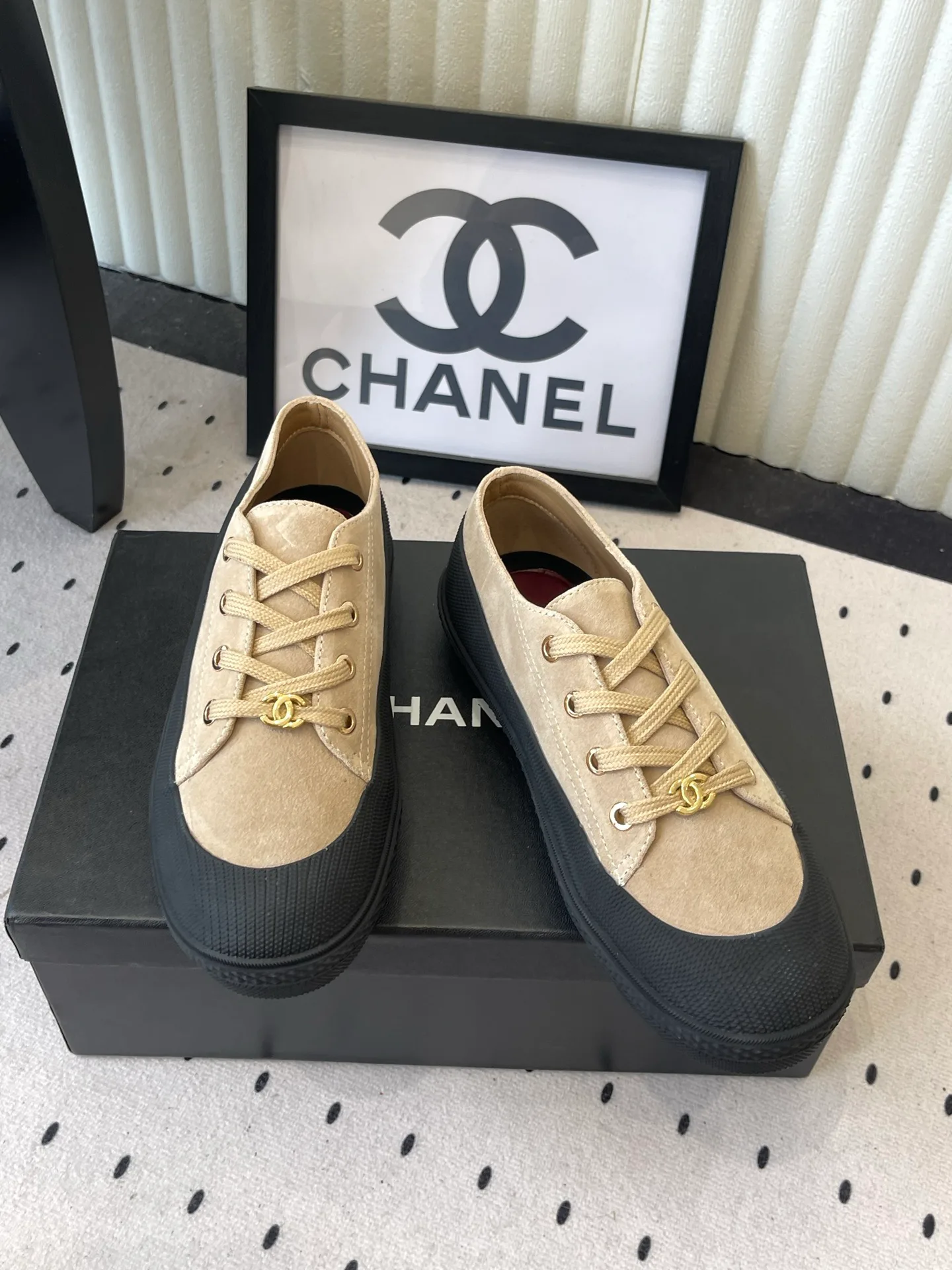 Кроссовки Женские Chanel 18069863