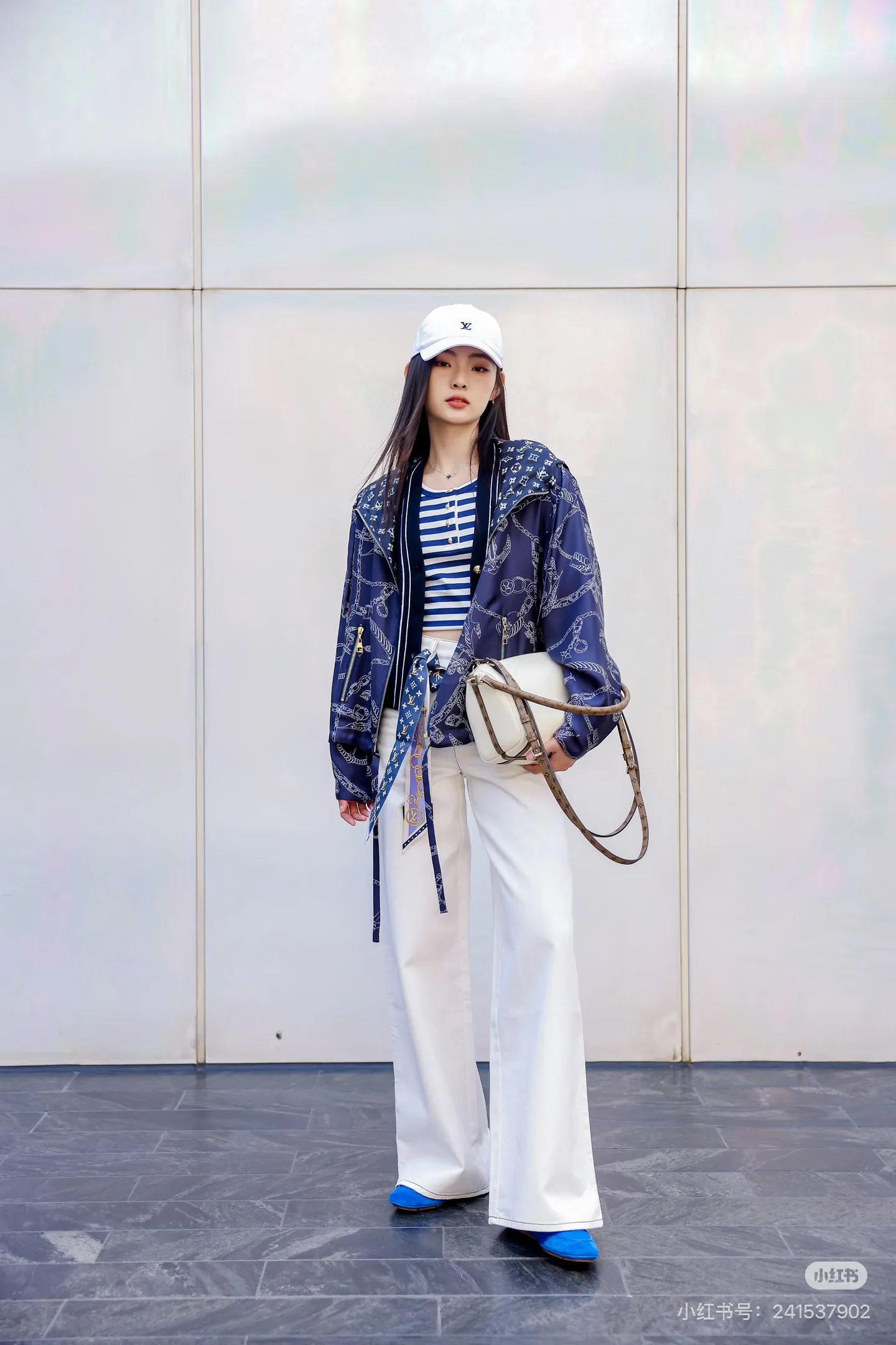 Куртки И Пуховики Женские Louis Vuitton 12649547