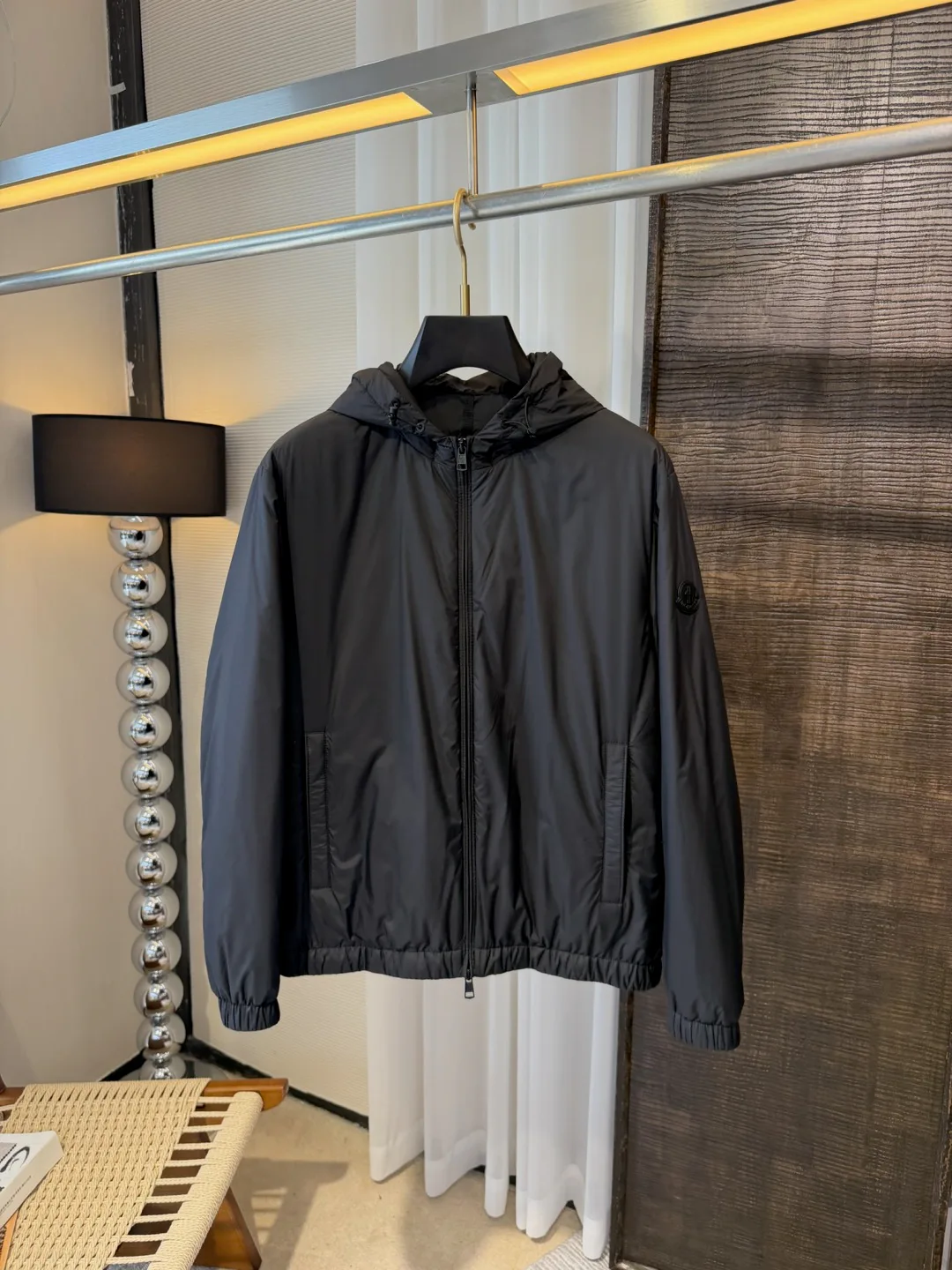Куртки И Пуховики Женские Moncler 18316575