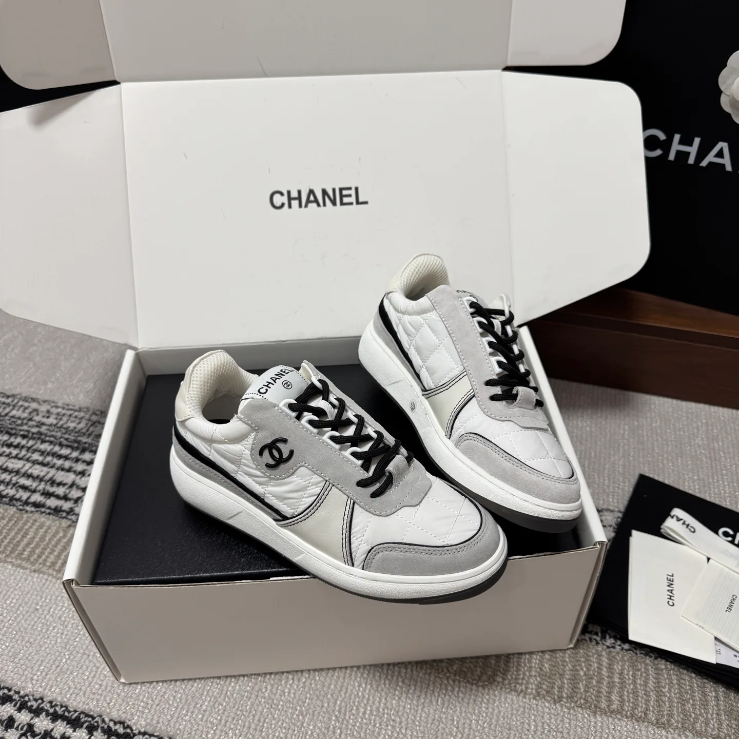 Кроссовки Женские Chanel 18195100