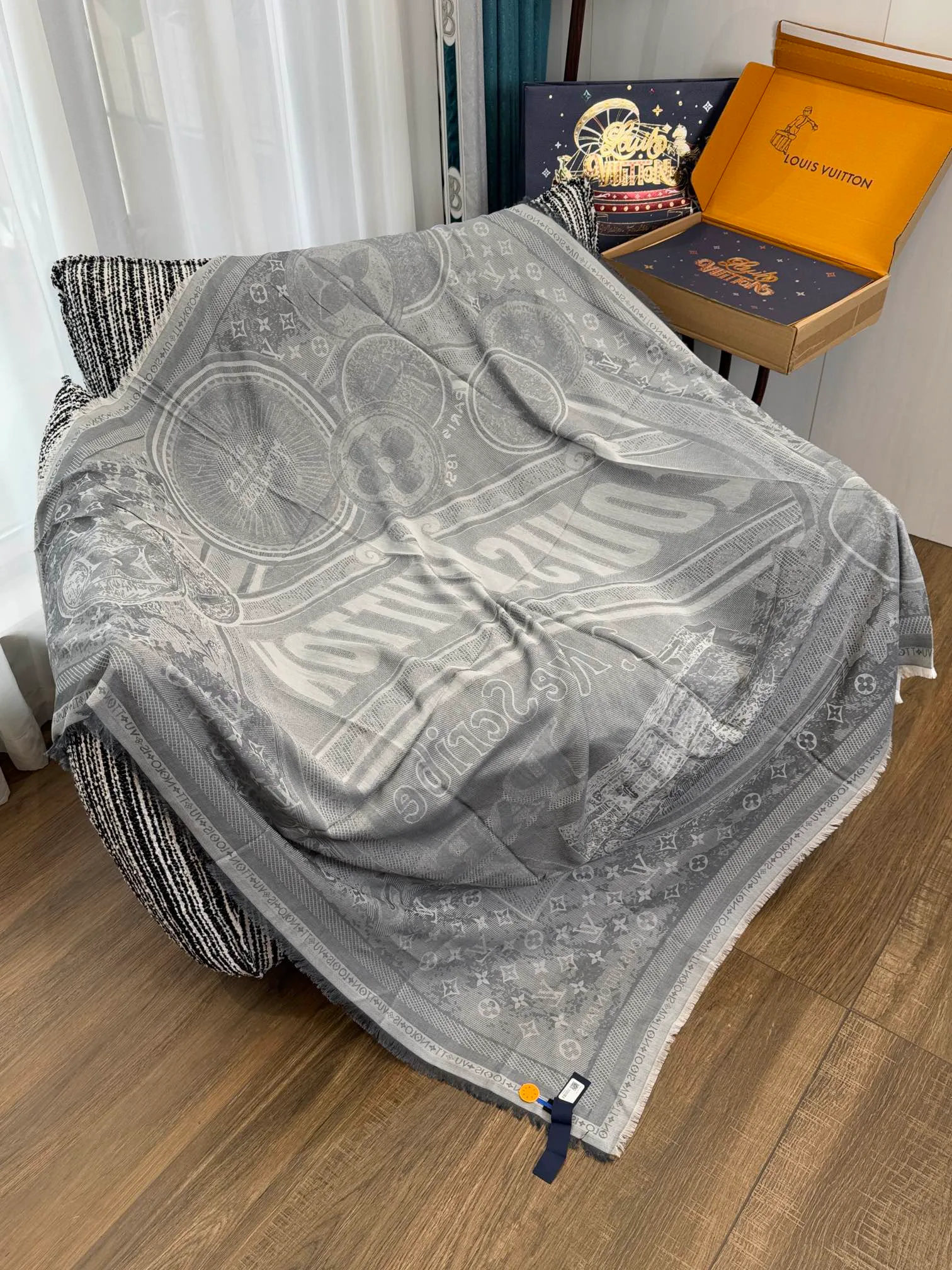 Платки Louis Vuitton 1255819