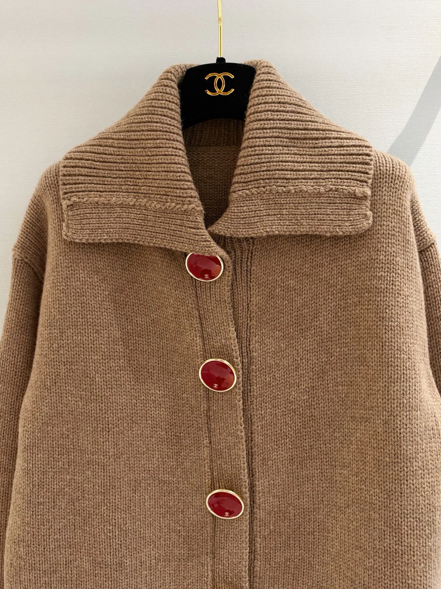 Джемперы И Свитеры Женские Chanel 19689464