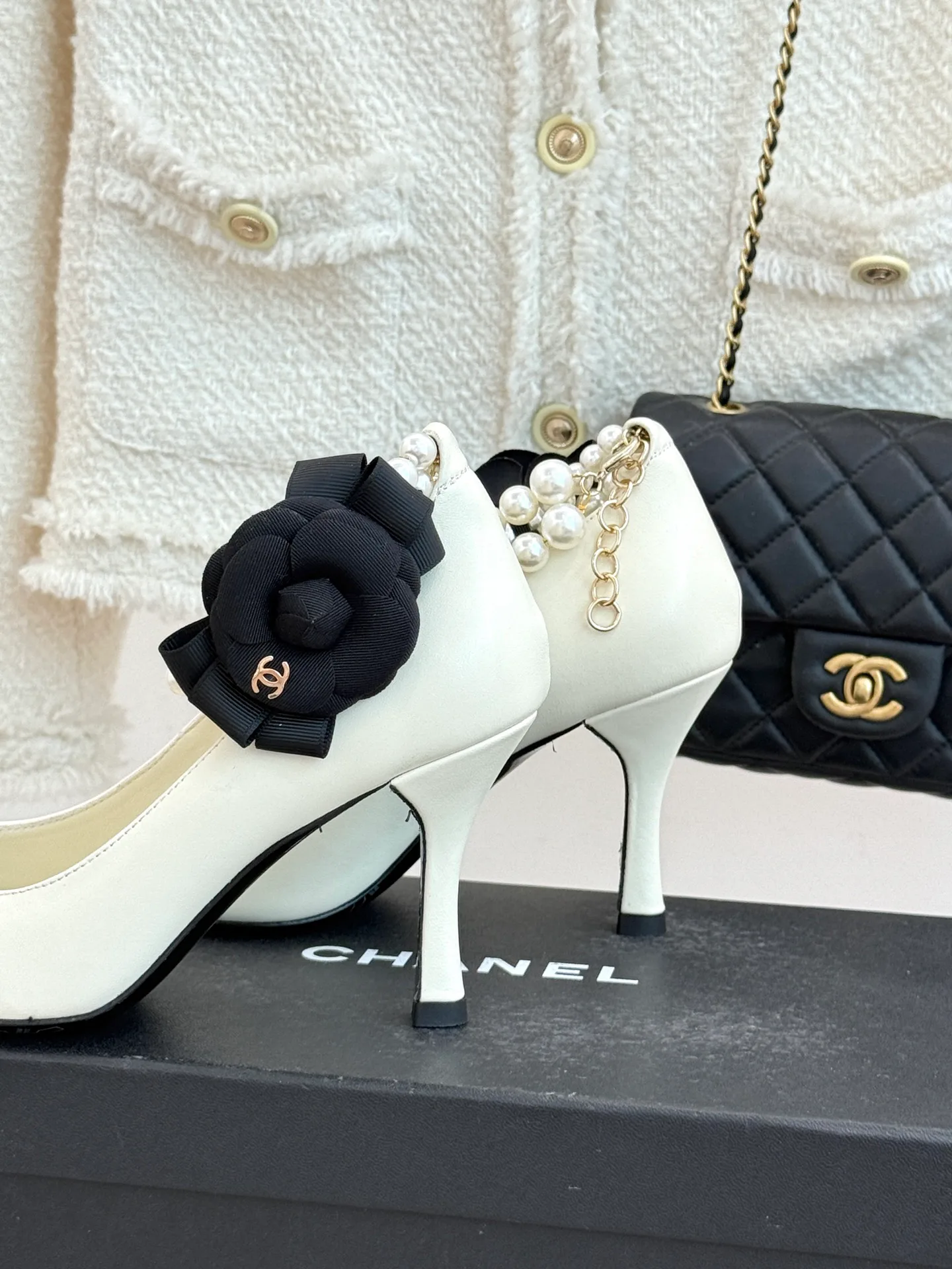 Босоножки Женские Chanel 11899517