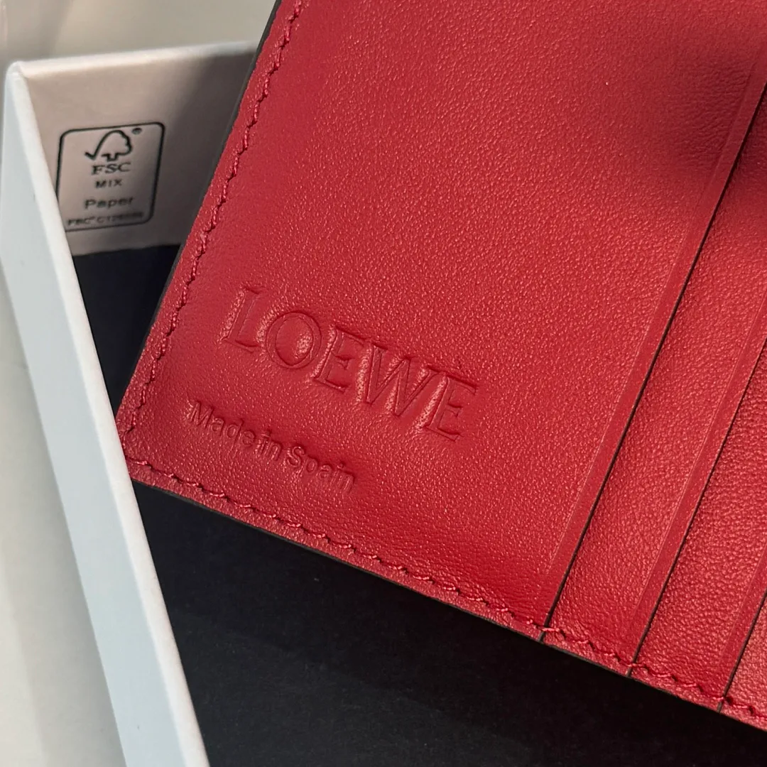 Клатчи Женские Loewe 17502816