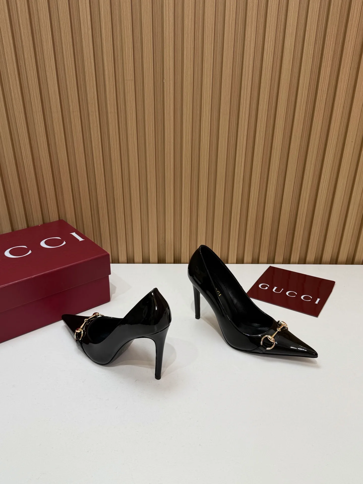 Туфли Женские Gucci 18245470