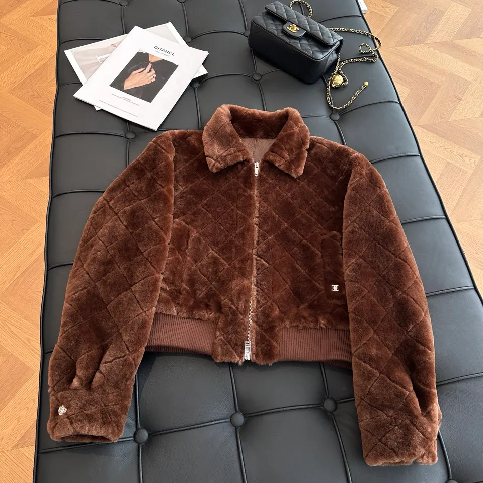 Куртки И Пуховики Женские Chanel 18734670
