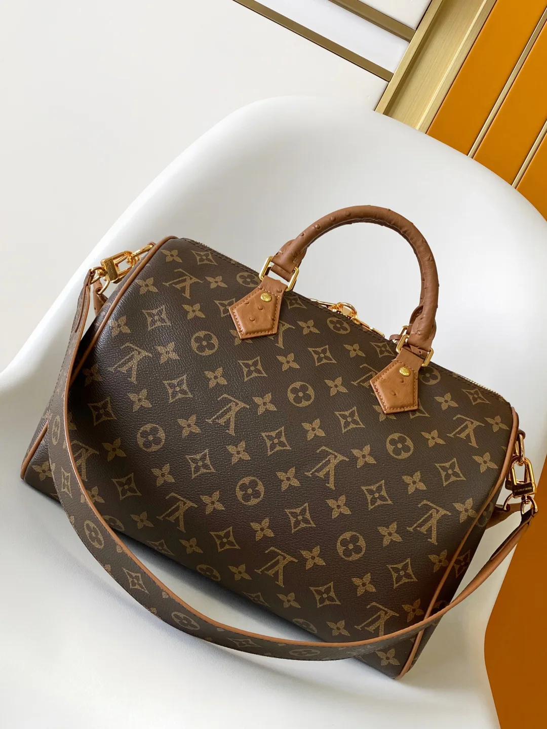 Классические Сумки Женские Louis Vuitton 18153140