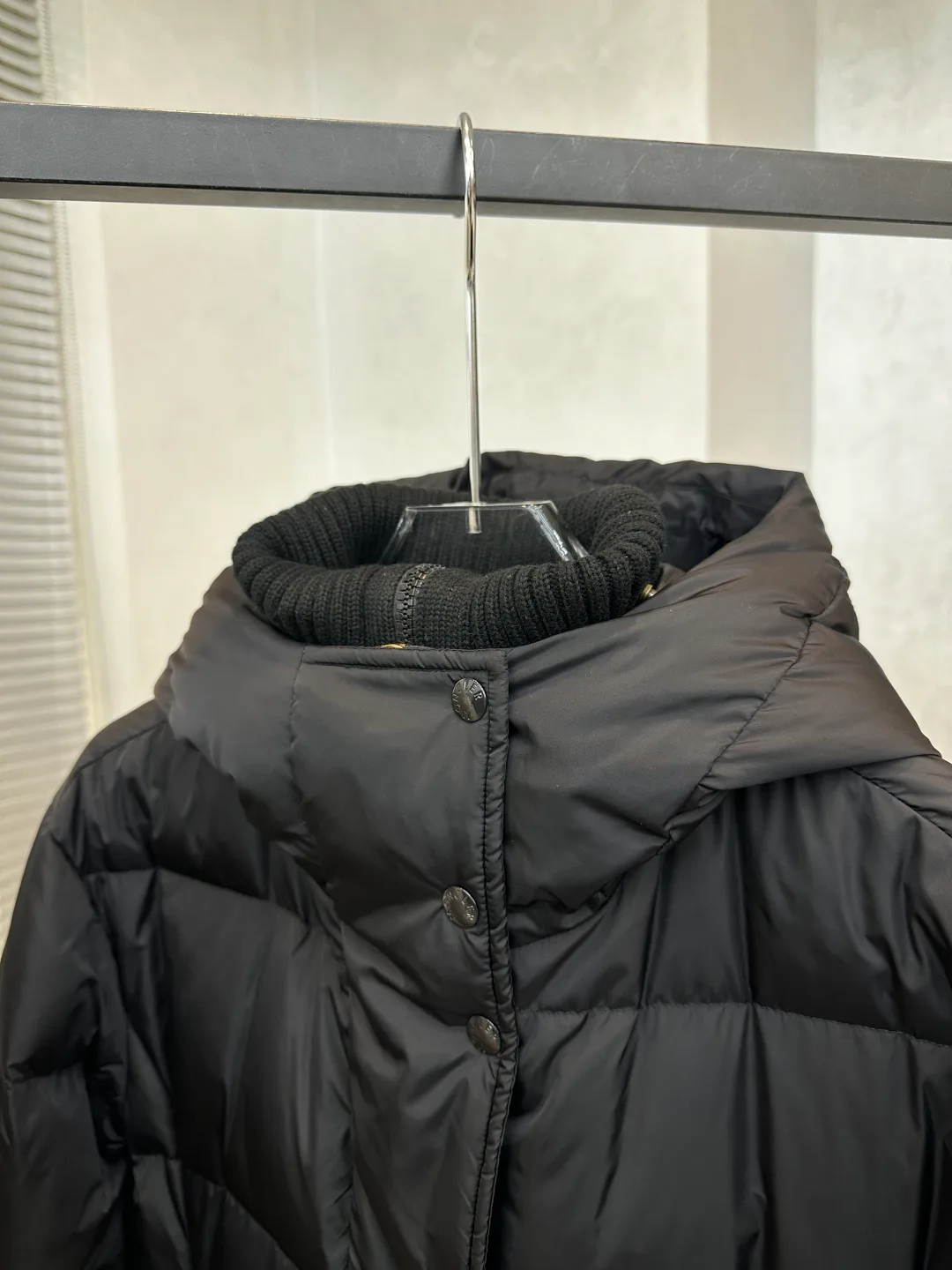 Пуховики Женские Moncler 685894