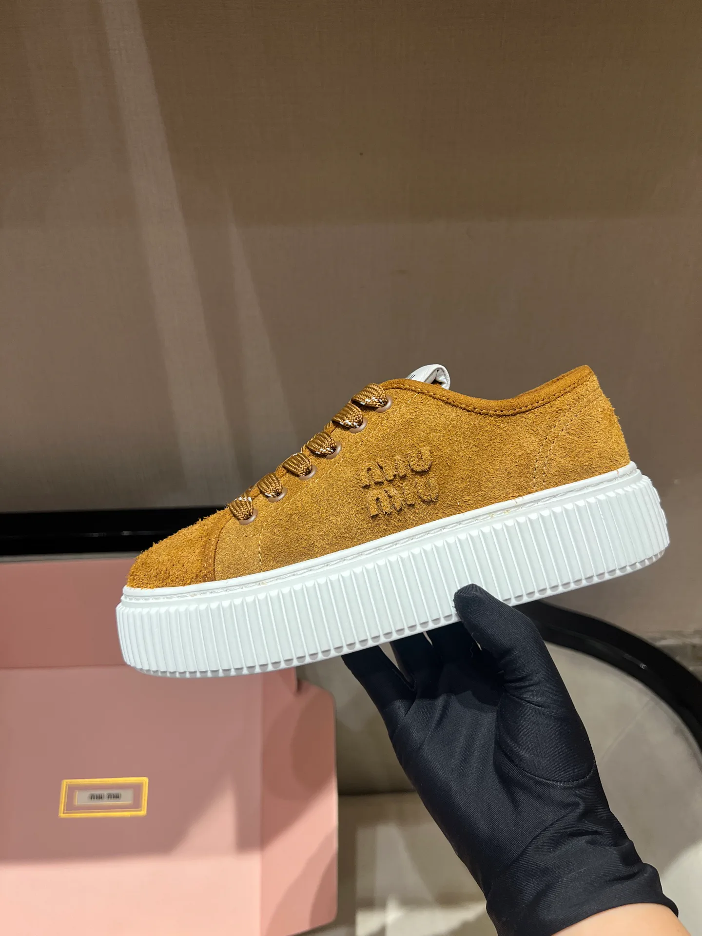 Кроссовки Женские Miu Miu 18020235