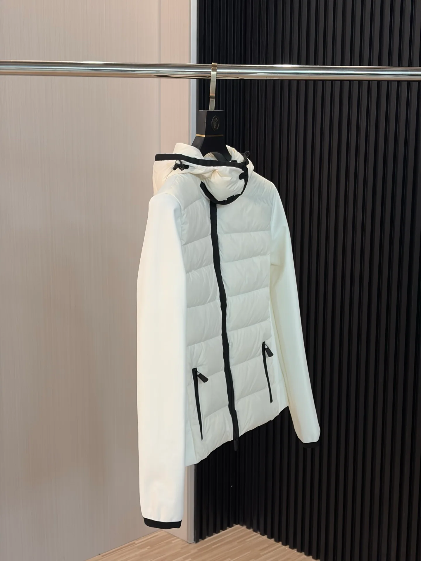Куртки И Пуховики Женские Moncler 18773209