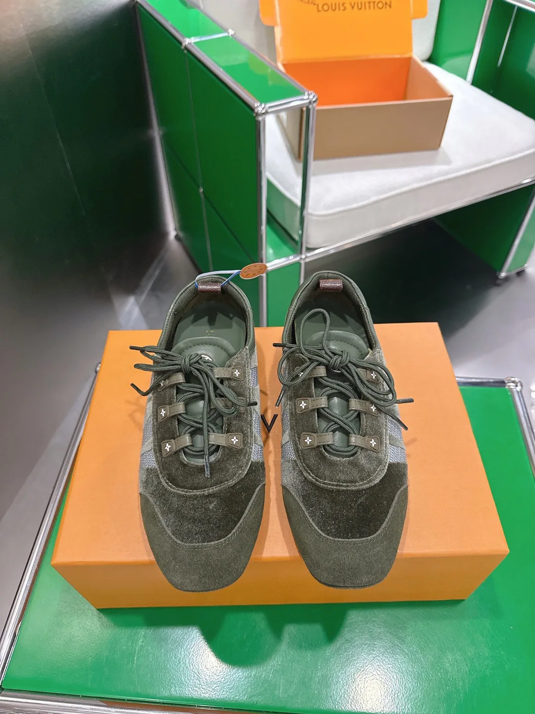 Кроссовки Женские Louis Vuitton 9632234