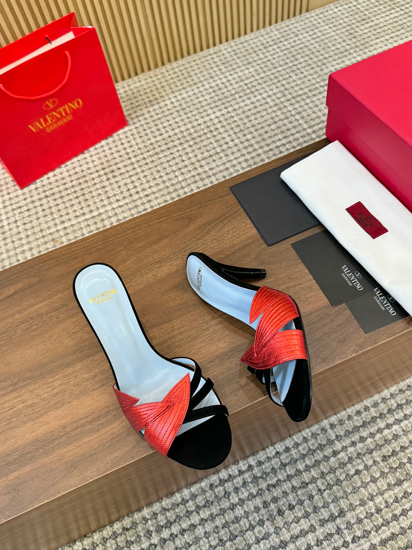 Босоножки Женские Valentino 9737245