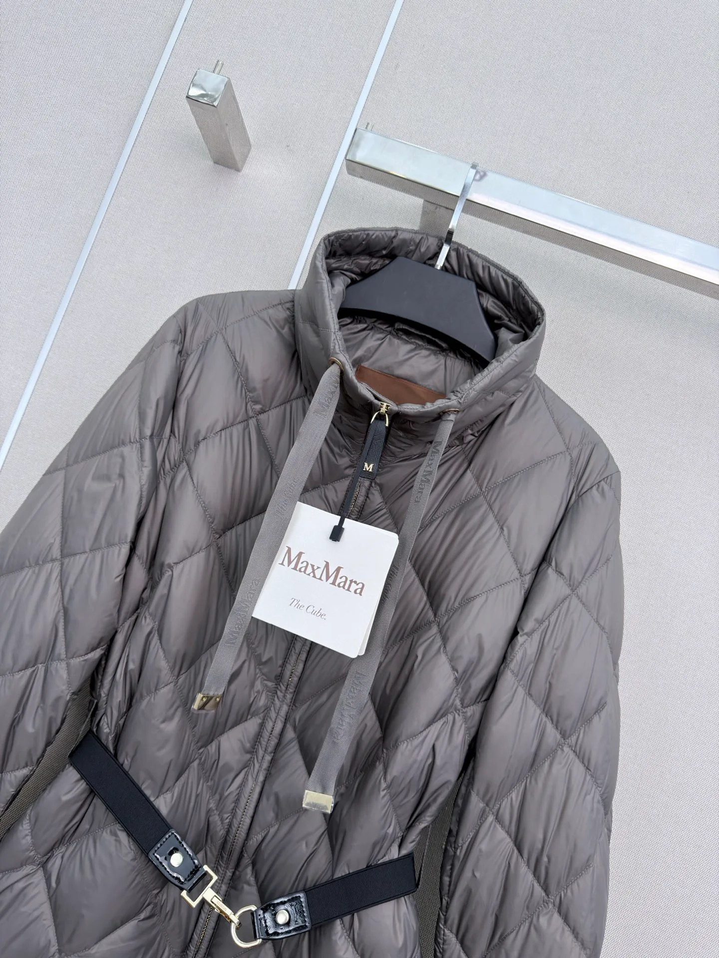 Куртки И Пуховики Женские Max Mara 18023436