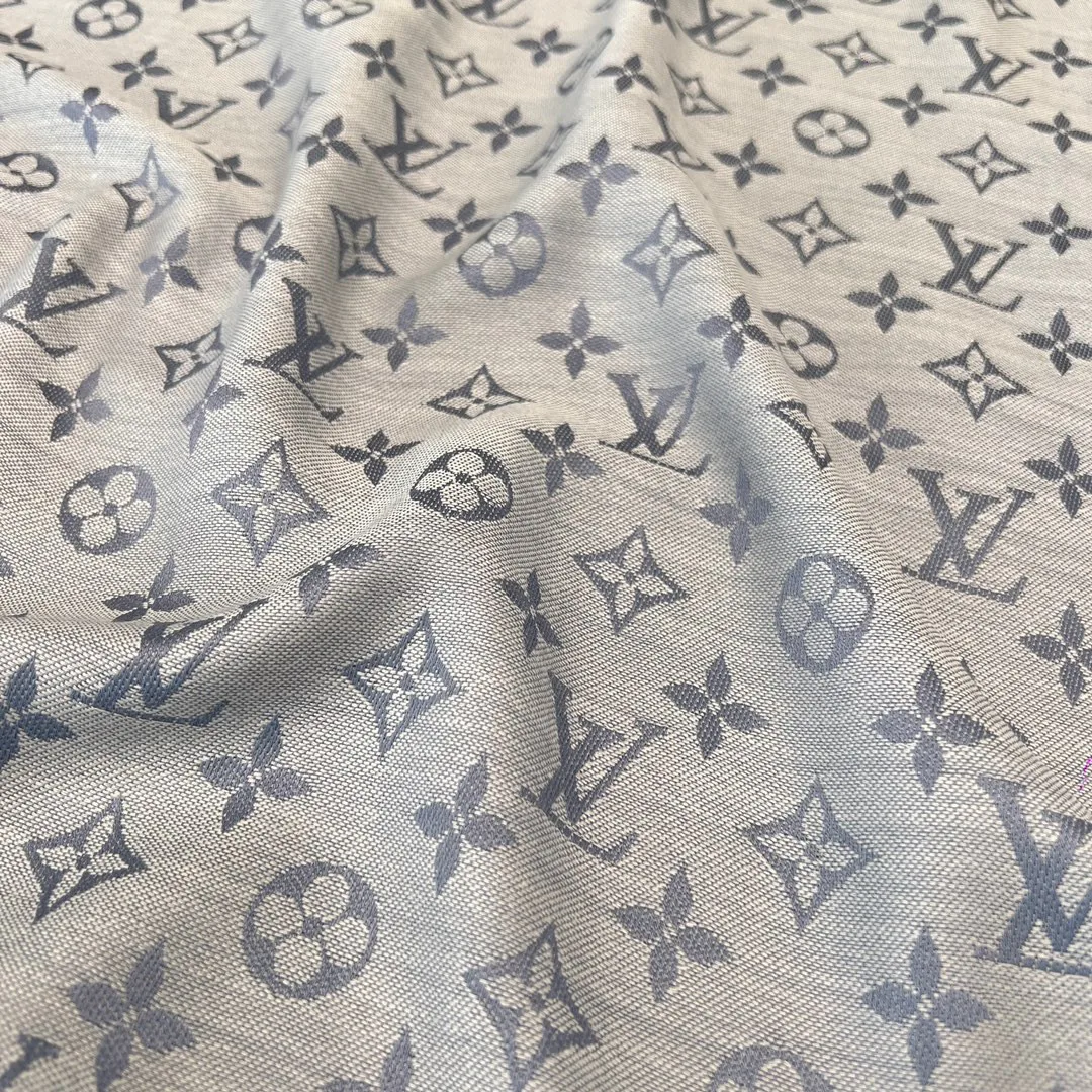Шарфы Louis Vuitton 17905172