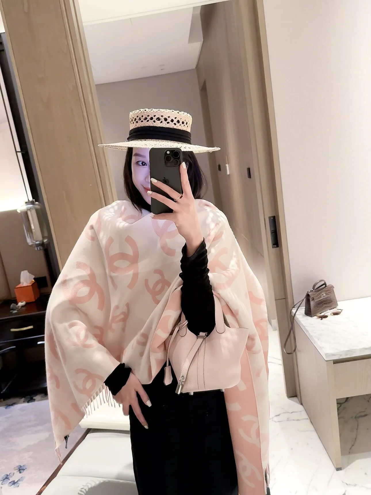 Шарфы Chanel 18222748