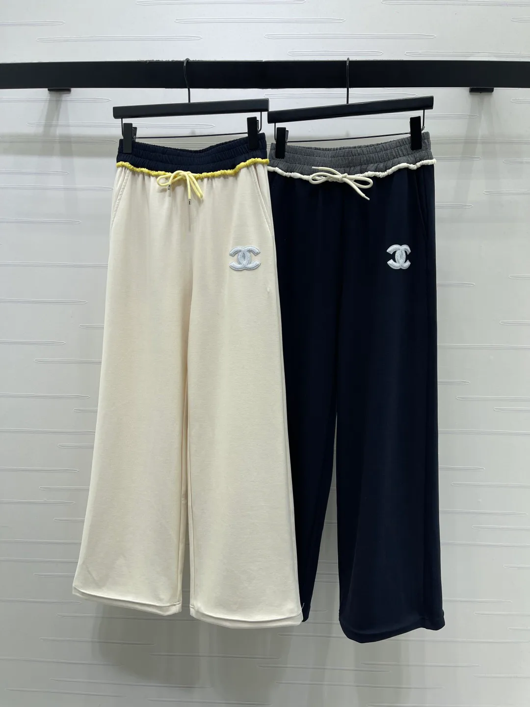 Брюки Женские Chanel 11575835