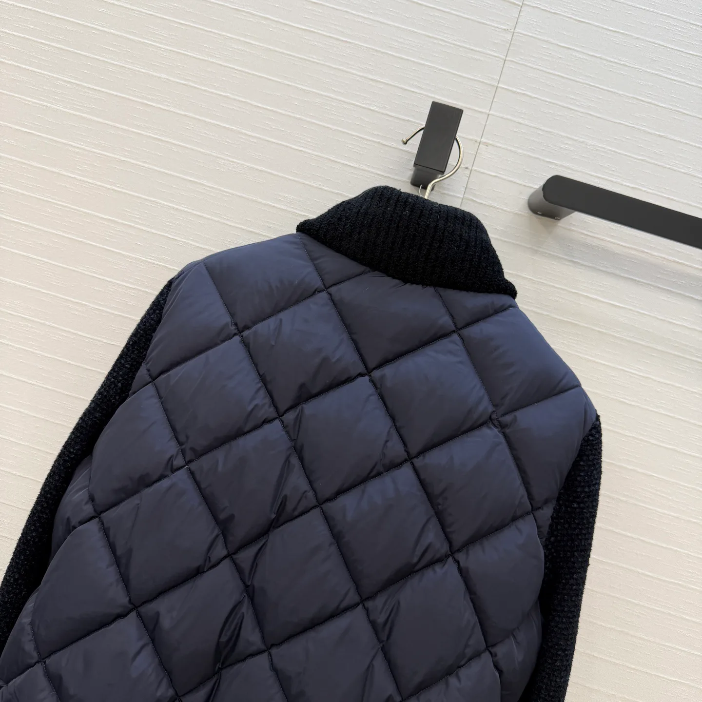Куртки И Пуховики Женские Moncler 18678160