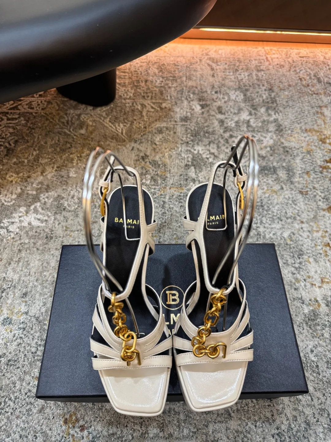 Босоножки Женские Balmain 9499295