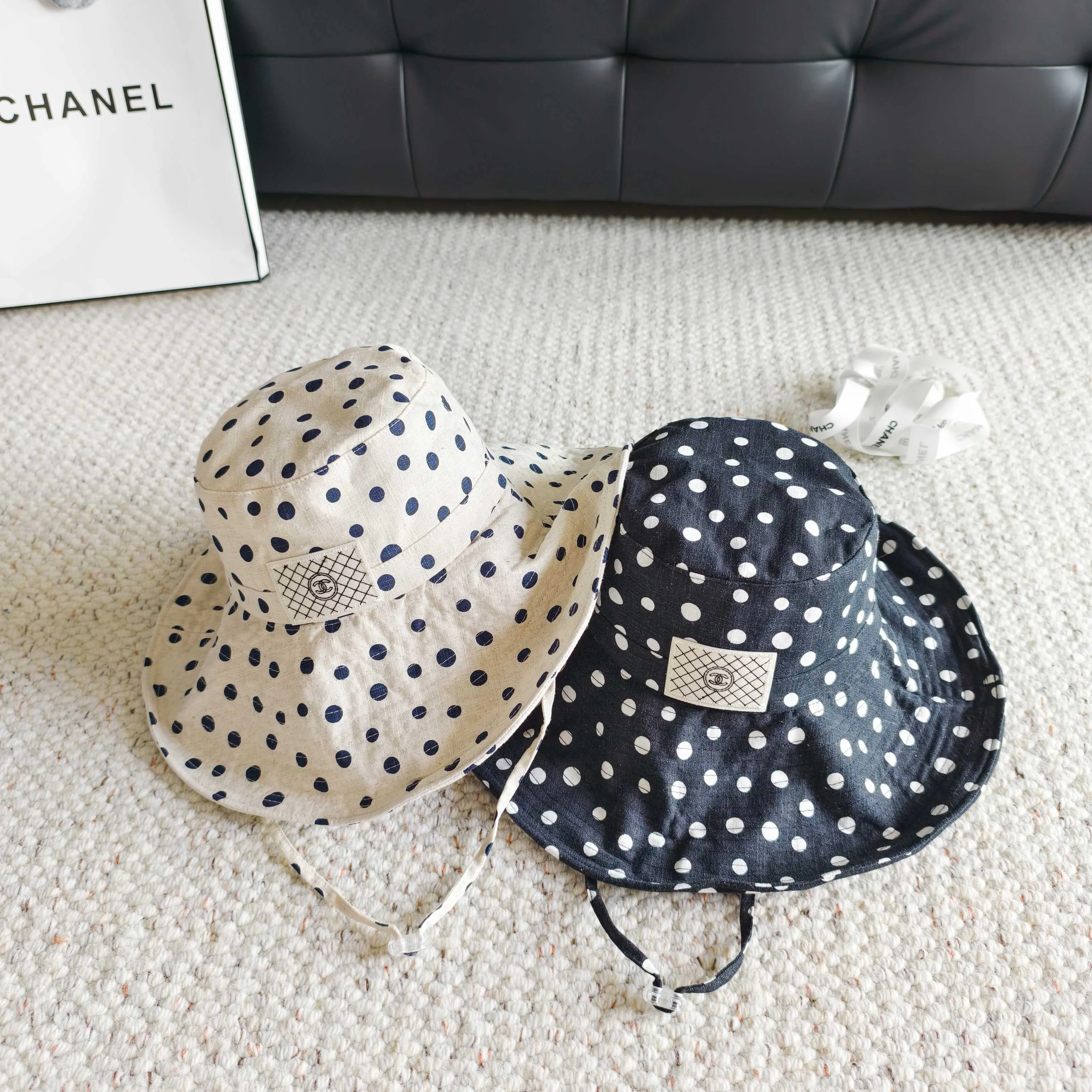 Головные Уборы Chanel 17498317