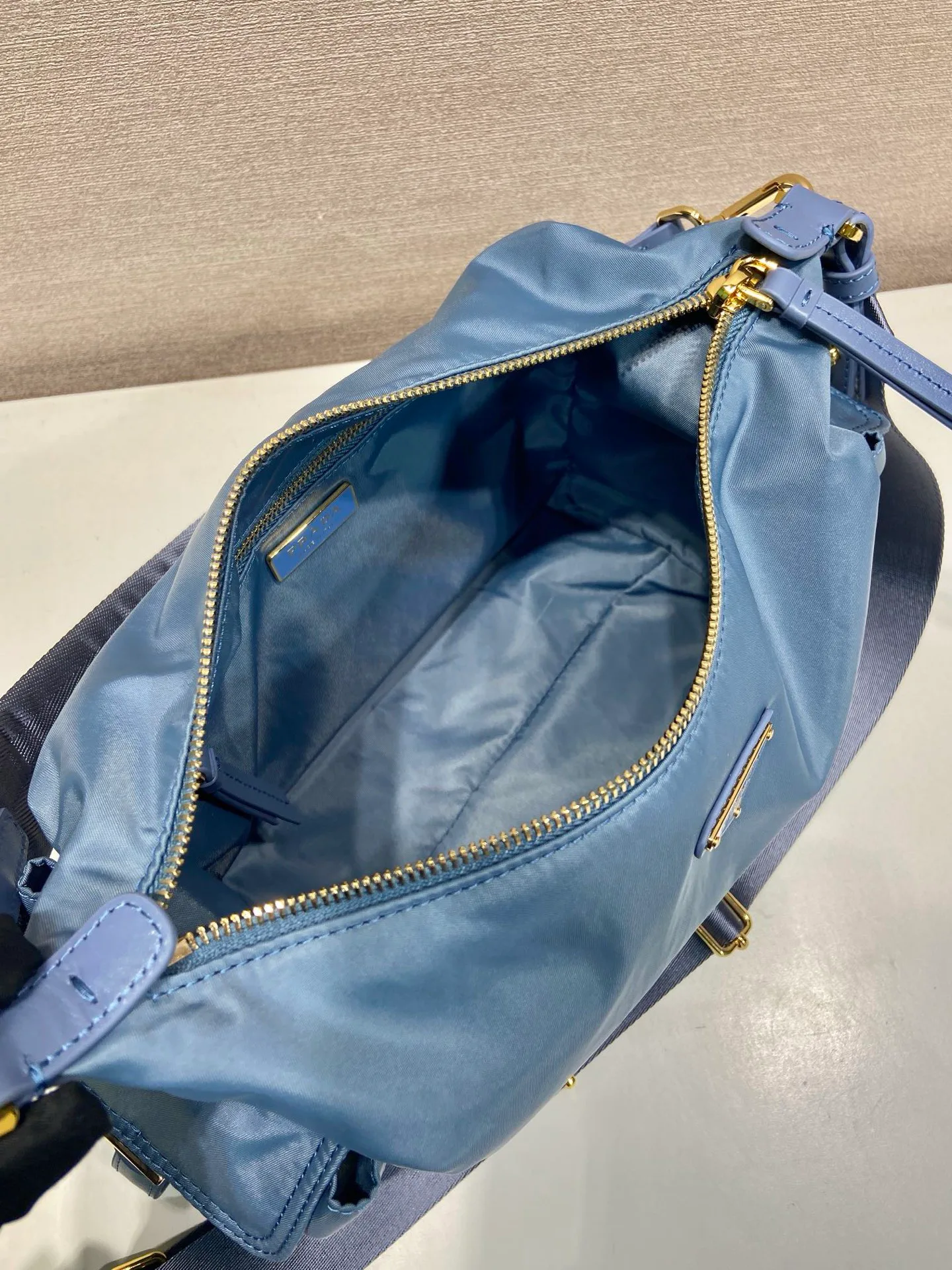 Сумки На Ремне Женские Prada 12874264