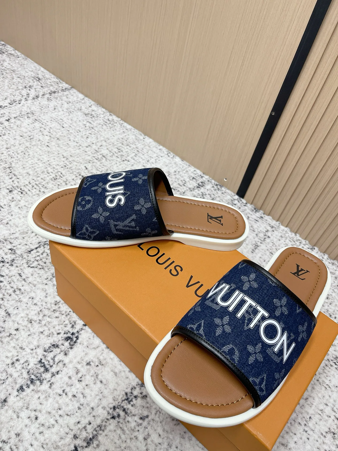 Сандалии Мужские Louis Vuitton 12785779