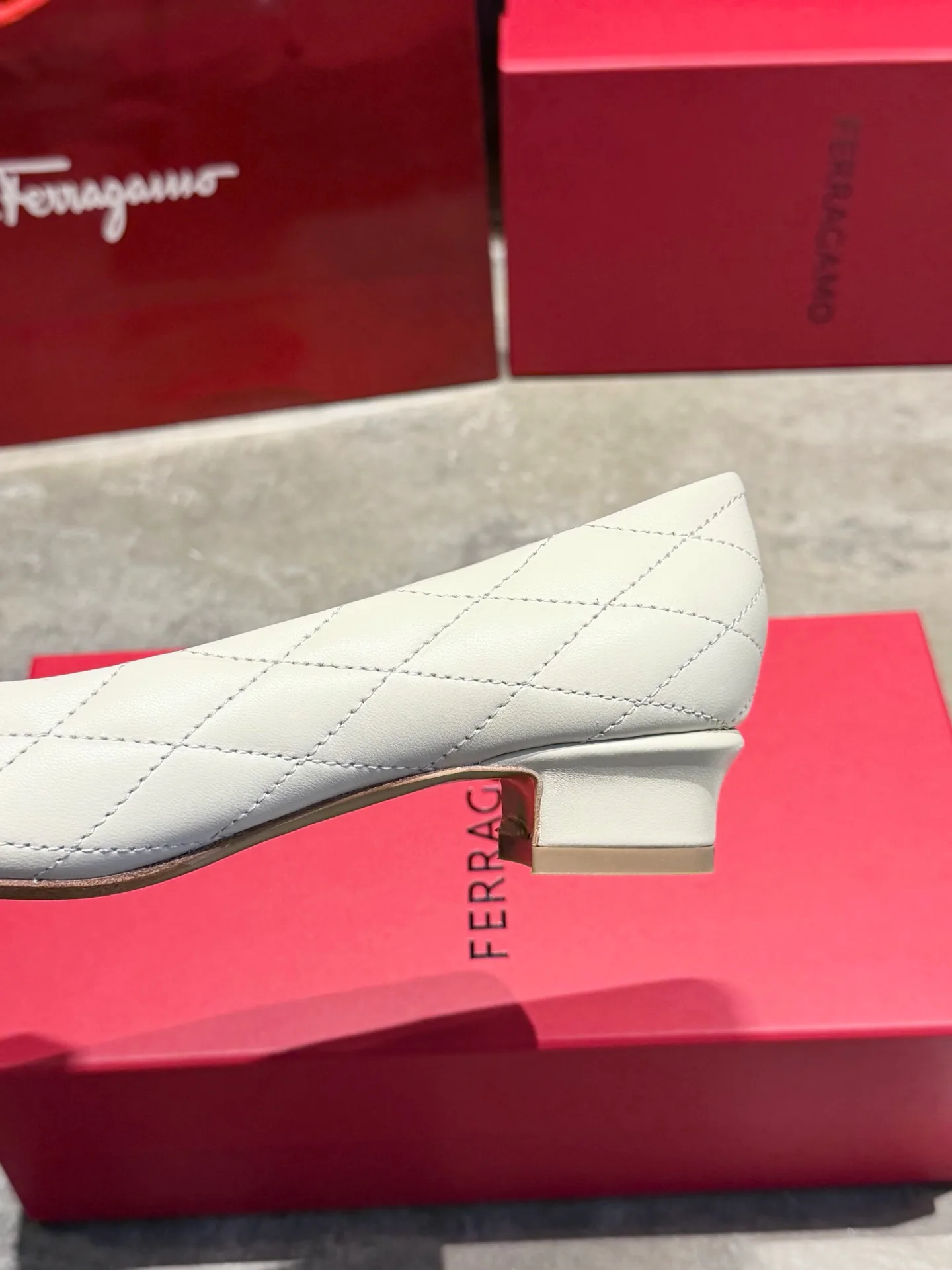 Туфли Женские Salvatore Ferragamo 17897975